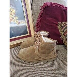 Uggs Neumel Chestnut Classic Boots Size 4